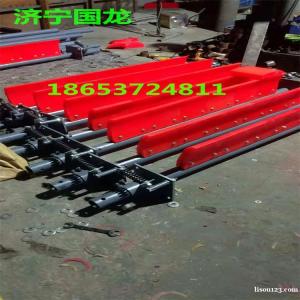 一道轻型清扫器 为皮带输送机机尾处的清扫器 类型繁多
