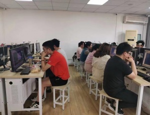 挖掘机司机的就业方向有哪些？