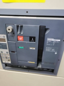 南京回收废旧断路器公司 施耐德断路器回收