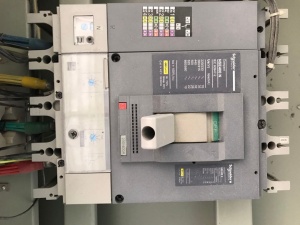 上海回收废旧开关 ABB断路器回收